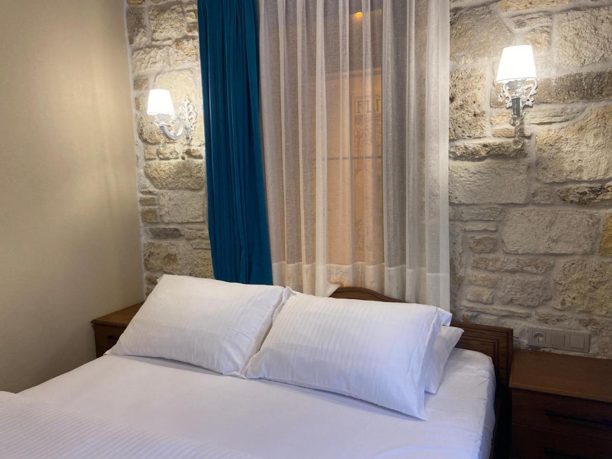 Dionysos 1789 Boutique Hotel Foça Exterior photo