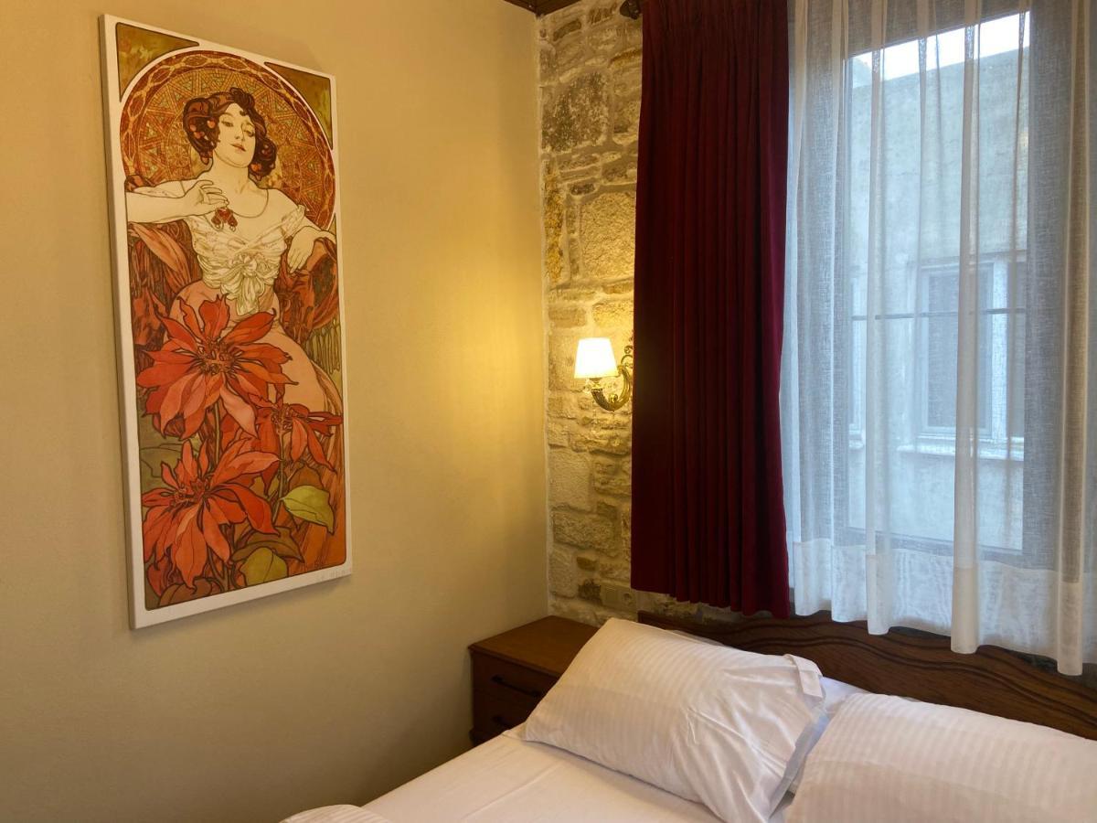 Dionysos 1789 Boutique Hotel Foça Exterior photo