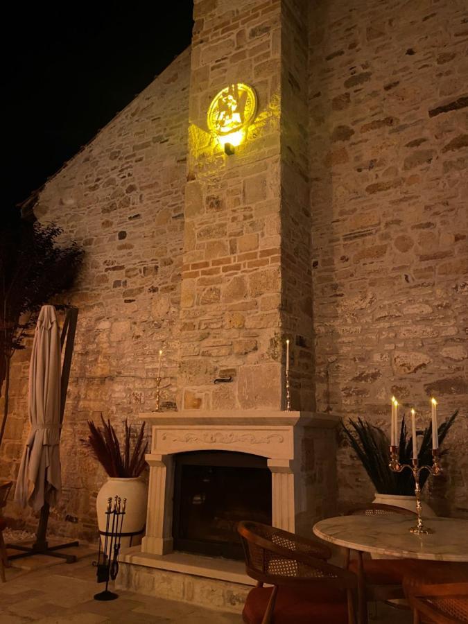 Dionysos 1789 Boutique Hotel Foça Exterior photo
