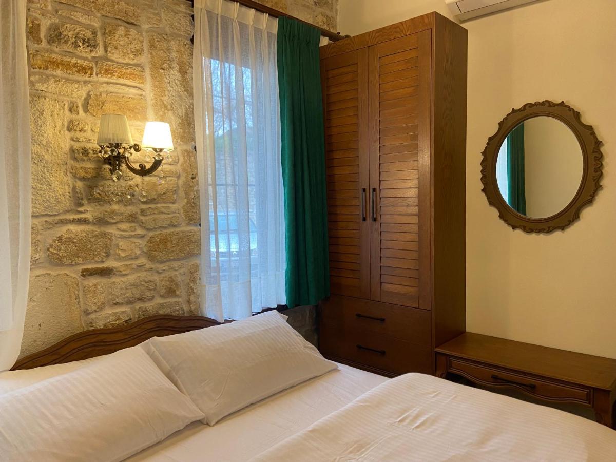 Dionysos 1789 Boutique Hotel Foça Exterior photo